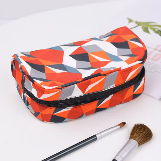Bolsa de almacenamiento de maquillaje de poliéster RPET con logotipo personalizado, bolsa de cosméticos de moda con cremallera